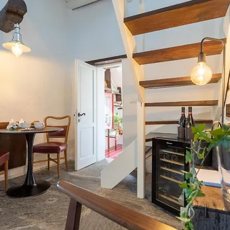 Διαμέρισμα Romantic View Apartment, Nesso, By Rent *