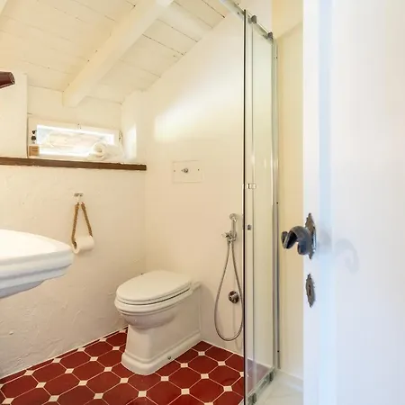 Romantic View Apartment, Nesso, By Rent Nesso