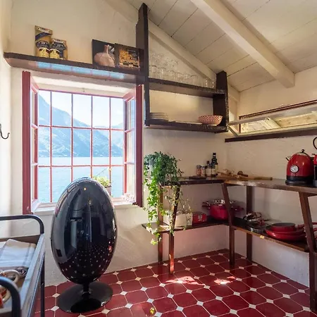 Διαμέρισμα Romantic View Apartment, Nesso, By Rent Nesso