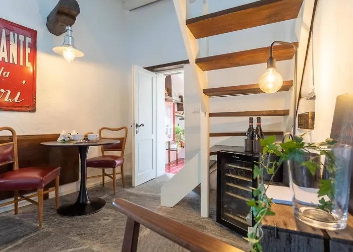 Daire Romantic View Apartment, Nesso, By Rent *