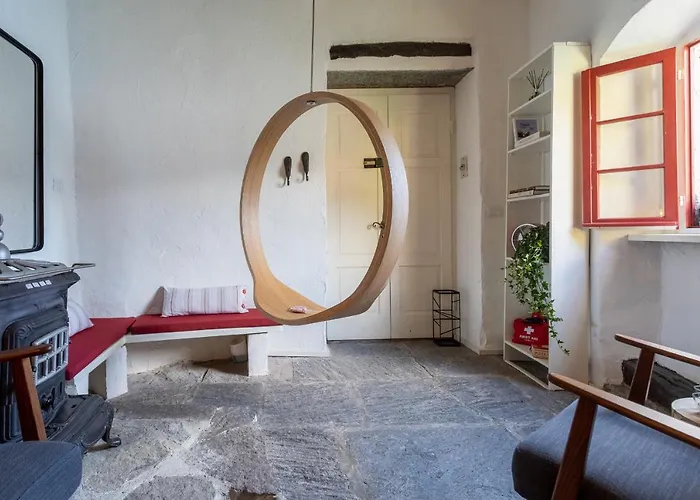 Daire Romantic View Apartment, Nesso, By Rent *