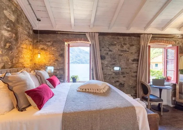 Daire Romantic View Apartment, Nesso, By Rent Nesso