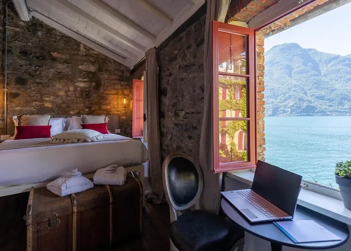 Romantic View Apartment, Nesso, By Rent Daire *